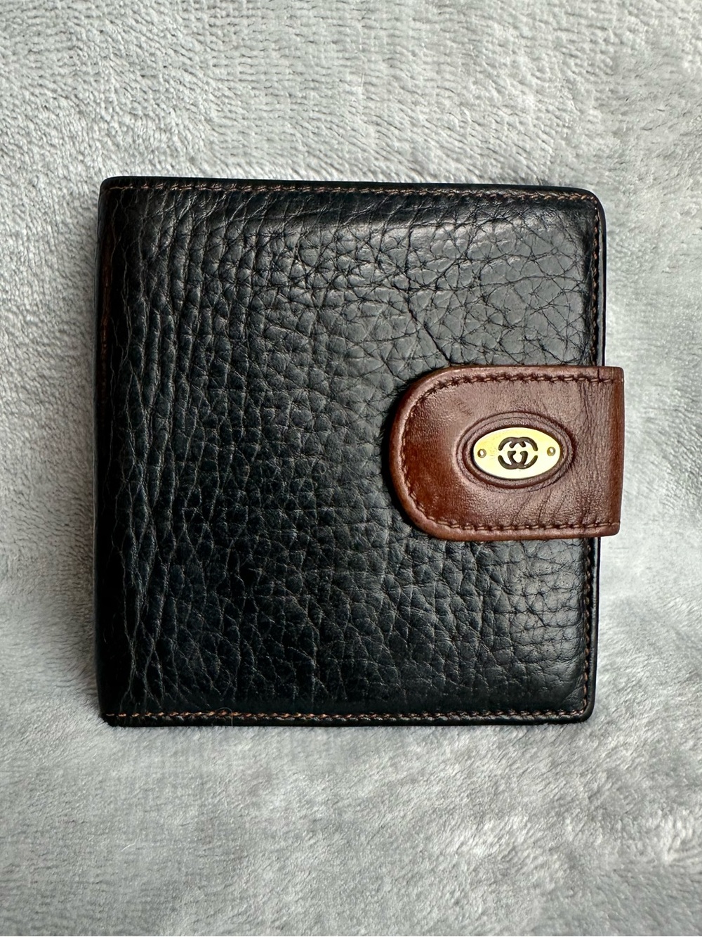 Vintage Gucci Bifold Wallet Black Brown Leather Snap Tab